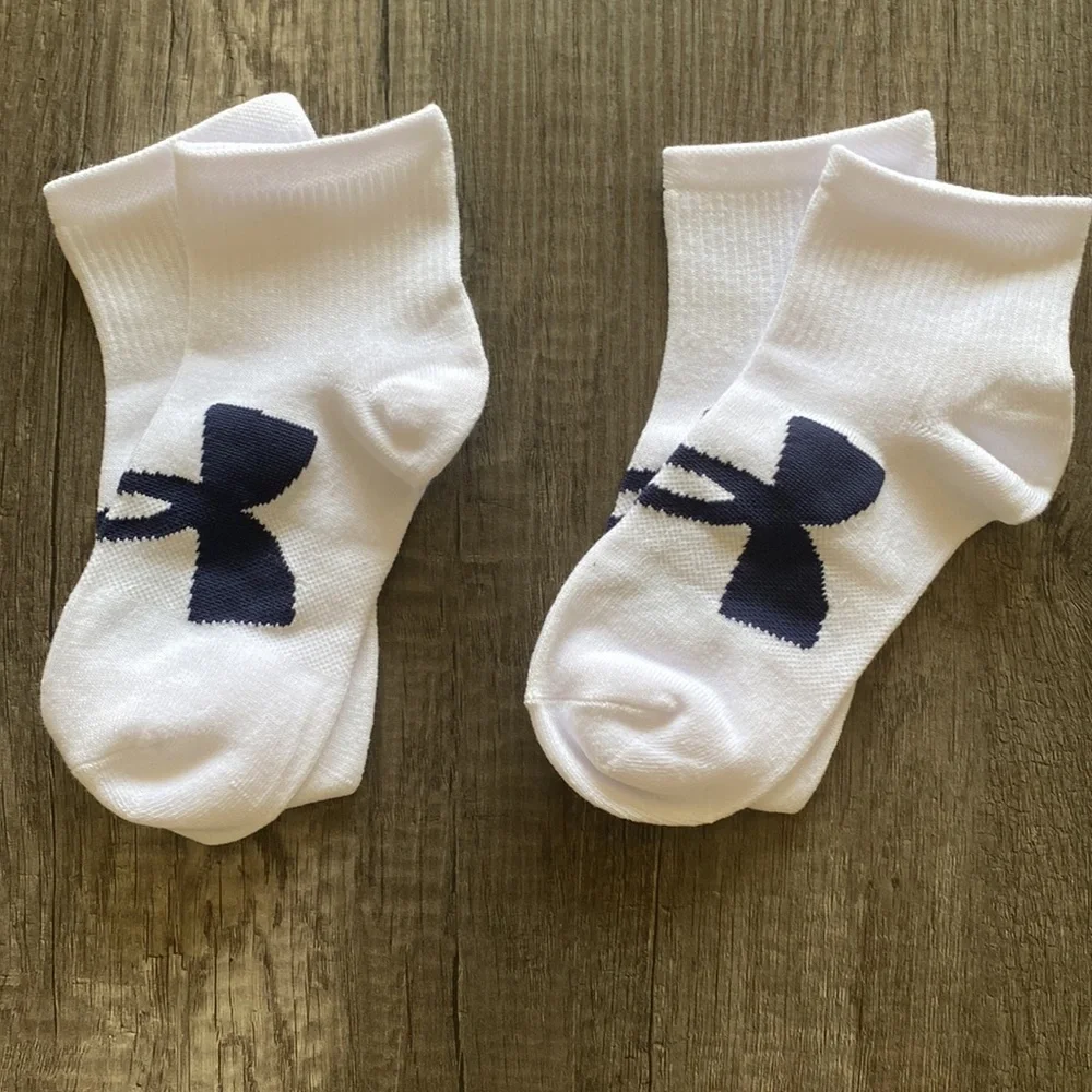 UNDER ARMOUR| 2 pairs of boy’s socks 13.5K-4Y